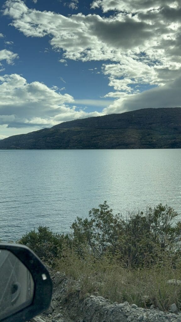 Vista de un fiordo de La Carretera Austral