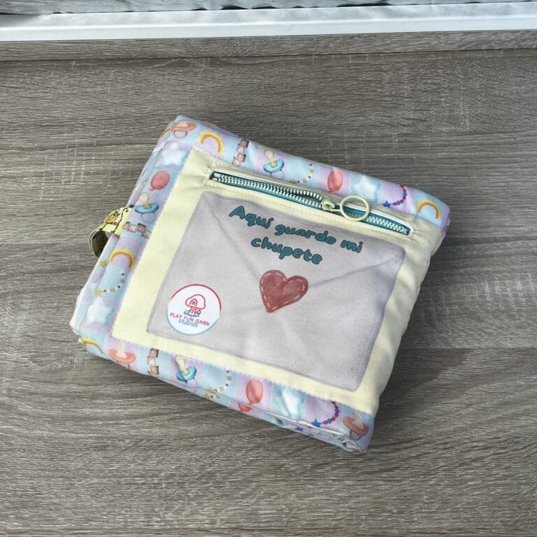 libro sensorial de tela para dormir bebés Play Fun Learn Studios